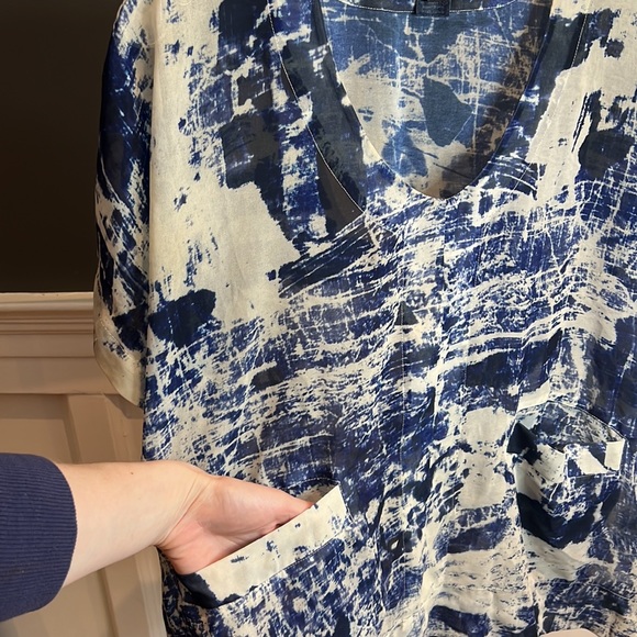 French Connection Tie Dye blue top with pocket - Picture 3 of 7